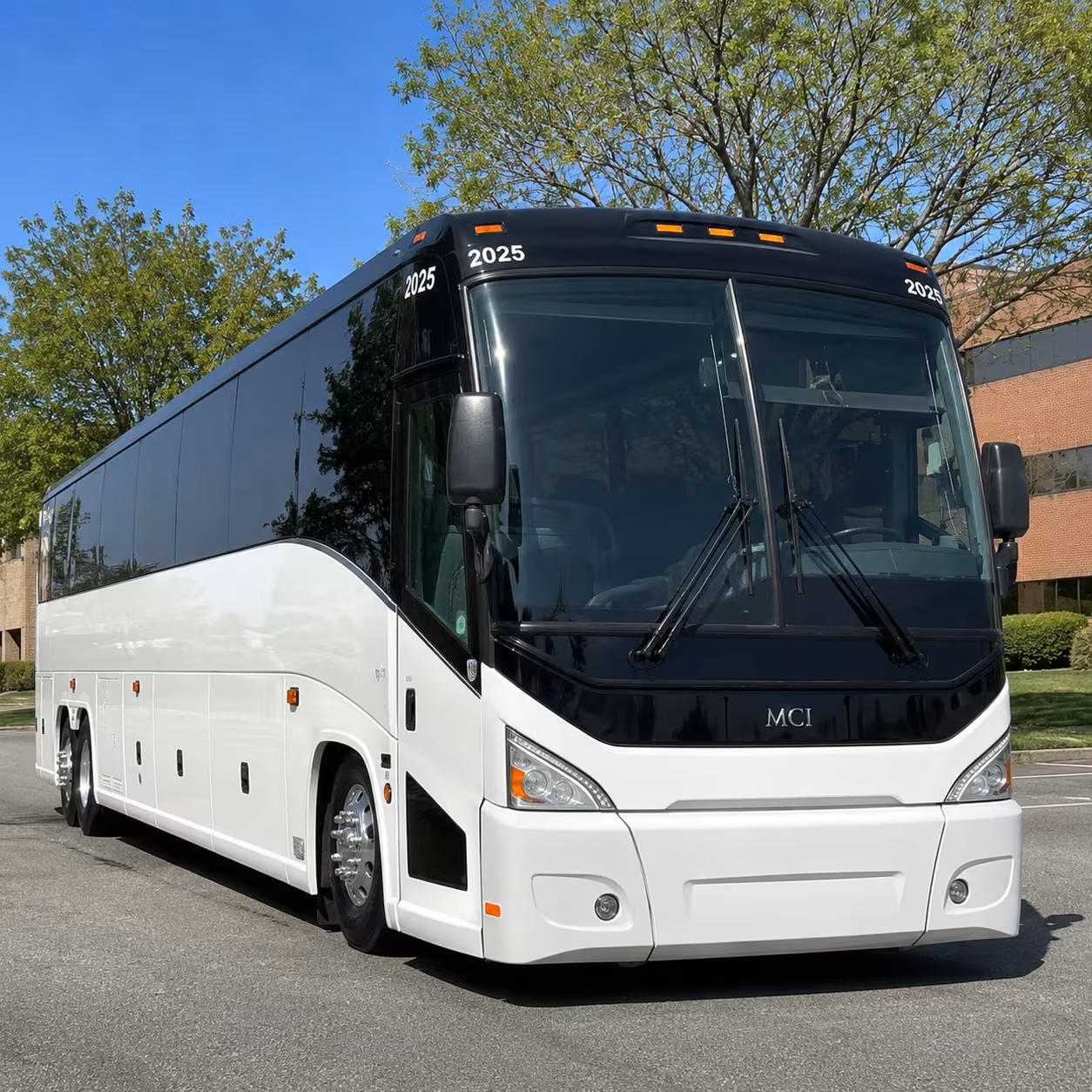 construction site shuttle buses for murrieta workforces