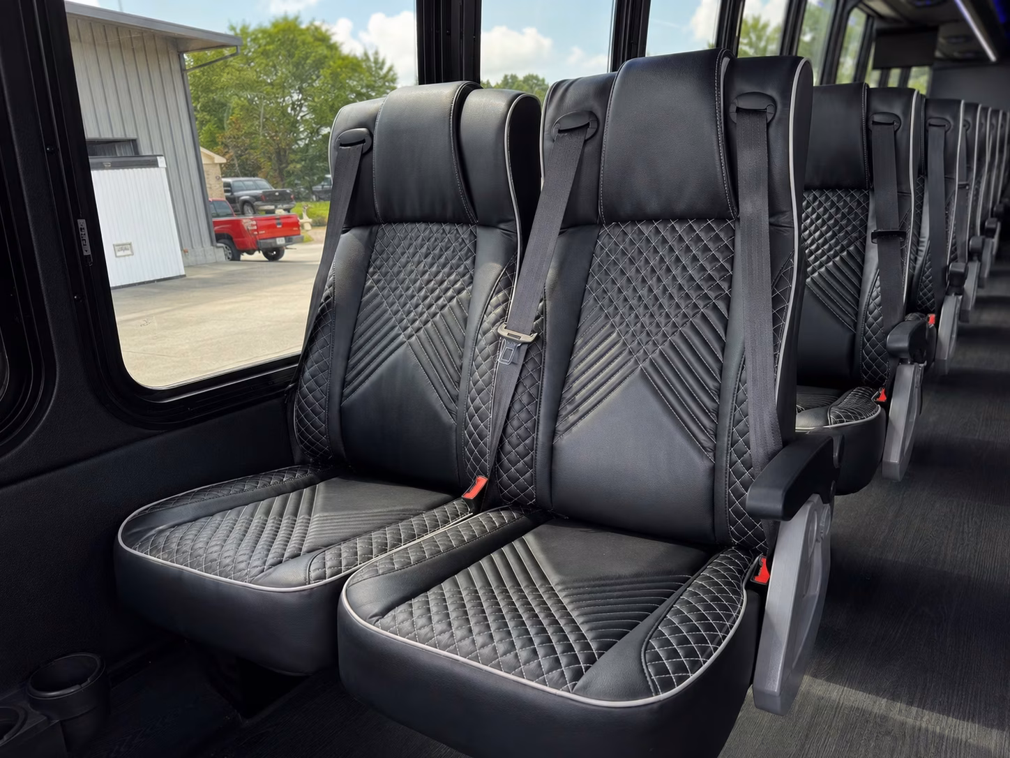 murrieta charter bus rentals to los angeles and san diego concerts